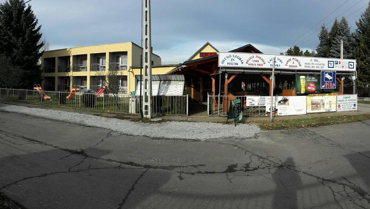 Grill Terasz Etterem Es Szallashely Mezokovesd Exterior photo